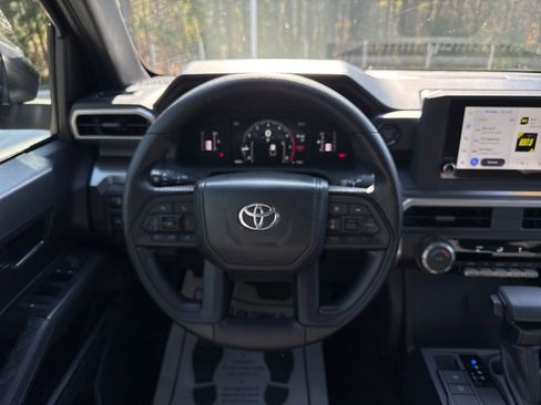 Used 2025 Toyota Tacoma SR5 image 6
