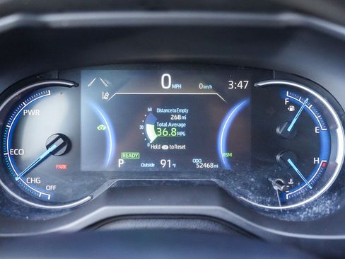 Used 2025 Toyota RAV4 XLE AWD/4WD image 23