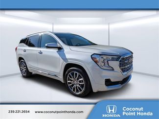 Used 2023 GMC Terrain Denali video 1