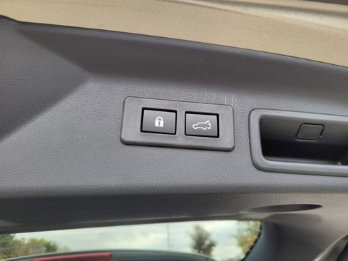 Used 2026 Subaru Forester Limited image 19