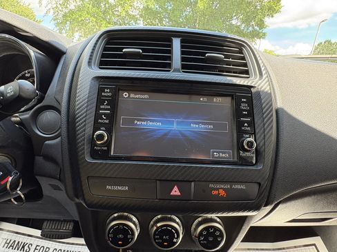 Used 2025 Mitsubishi Outlander Sport AWD image 38