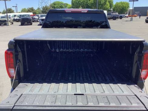 Used 2022 GMC Sierra 1500 Elevation w/ LPO, Elevation Black Package AWD/4WD image 30