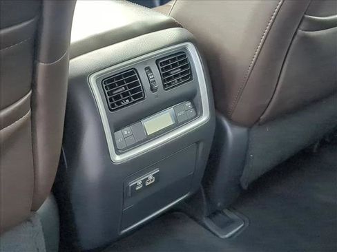 Used 2020 INFINITI QX60 Luxe w/ Essential Package image 18