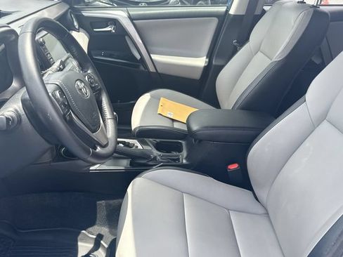 Certified 2016 Toyota RAV4 Limited FWD image 3