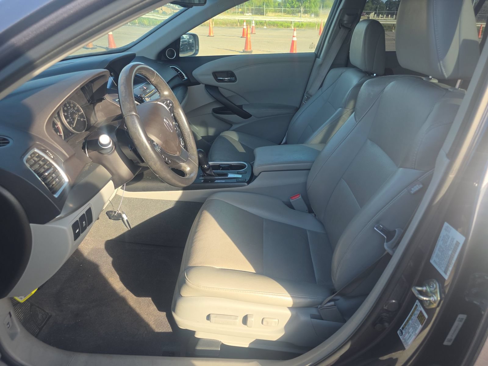 Used 2017 Acura RDX w/ Technology Package FWD image 5