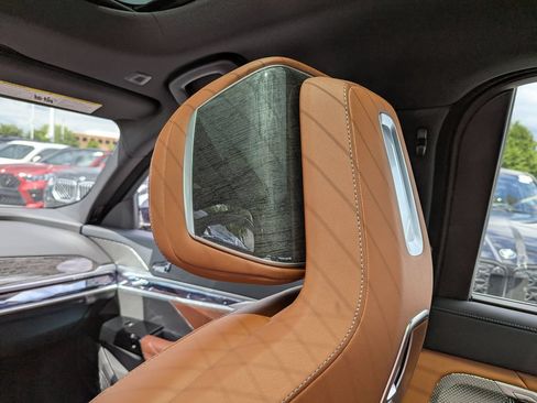 New 2026 BMW 750e xDrive w/ Executive Package AWD/4WD image 21
