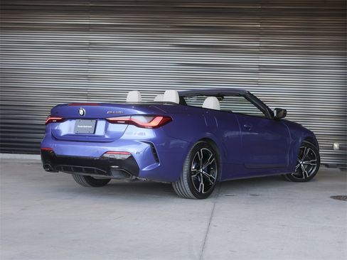 Used 2022 BMW 440i xDrive Convertible w/ Premium Package image 7