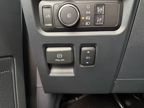 Used 2021 Ford F150 Lariat image 28