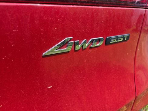 Used 2024 Genesis GV70 3.5T Sport w/ Sport Advanced Package AWD/4WD image 6