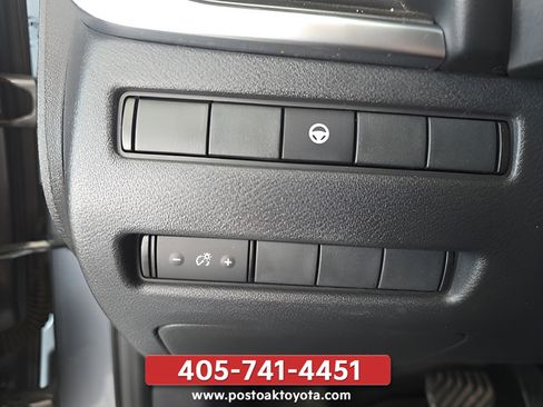 Used 2021 Nissan Rogue SV AWD/4WD image 11
