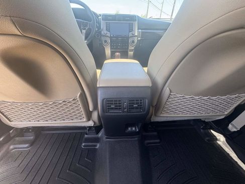 Used 2021 Toyota 4Runner Limited AWD/4WD image 12