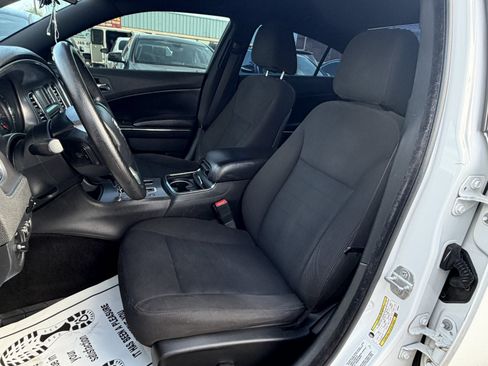 Used 2014 Dodge Charger SE RWD image 10