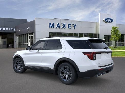 New 2026 Ford Explorer Active w/ Active Comfort Package image 4