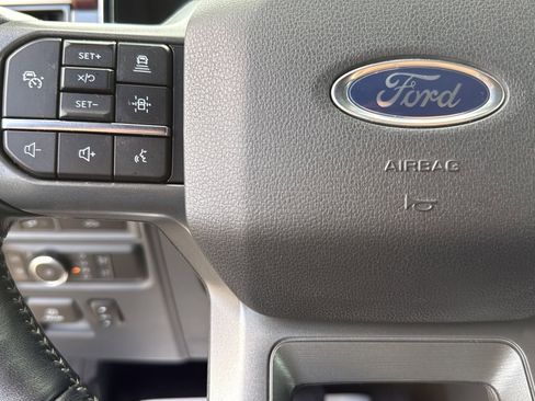 Used 2022 Ford F150 Lariat w/ Equipment Group 502A High AWD/4WD image 16