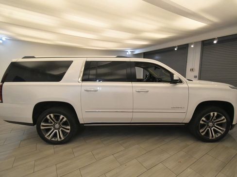 Used 2019 GMC Yukon XL Denali w/ Denali Ultimate Package image 6