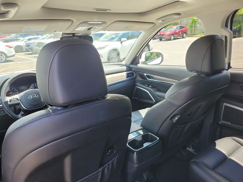Used 2021 Kia Telluride EX w/ EX Premium Package FWD image 18