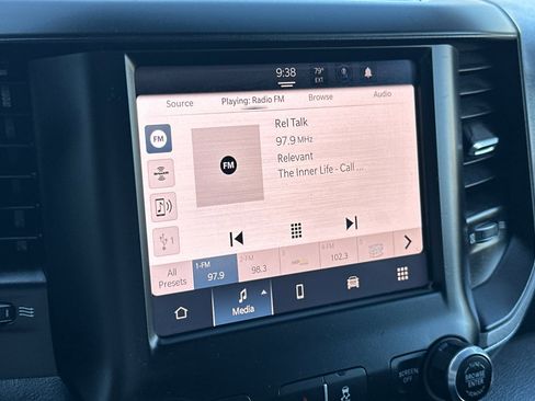 Used 2024 RAM 2500 Tradesman w/ Chrome Appearance Group image 18