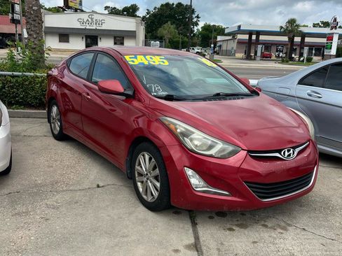 Used 2016 Hyundai Elantra SE w/ Option Group 02 FWD image 2
