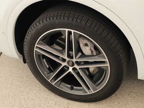 Certified 2023 Audi Q5 e Prestige w/ Prestige Package image 32