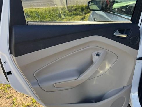 Used 2013 Ford Escape SE image 17