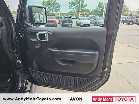 Used 2024 Jeep Wrangler Unlimited Sport AWD/4WD image 33