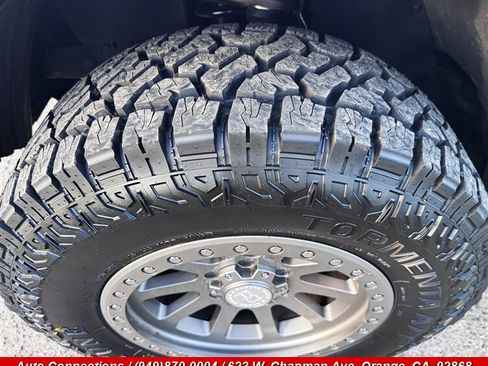 Used 2018 Toyota Tacoma SR w/ SR Convenience Package AWD/4WD image 38