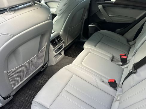 Used 2022 Audi Q5 e Prestige w/ Prestige Package image 15