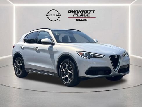 Used 2023 Alfa Romeo Stelvio Ti image 32