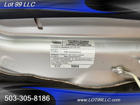 Used 2017 Ford Transit 150 XL image 65