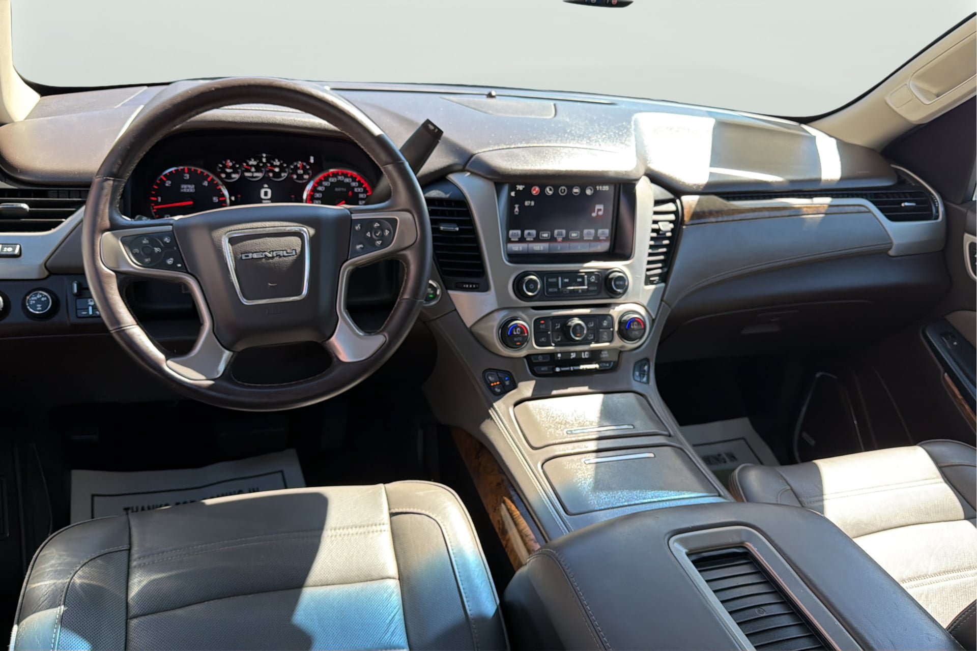 Used 2016 GMC Yukon XL Denali w/ Open Road Package AWD/4WD image 31