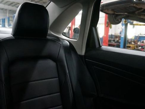 Certified 2023 Volkswagen Jetta SE image 56