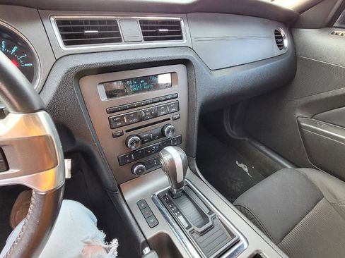 Used 2013 Ford Mustang GT image 12