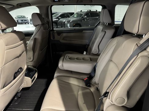 Used 2024 Honda Odyssey Elite image 34
