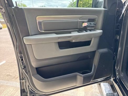 Used 2017 RAM 1500 Big Horn AWD/4WD image 15