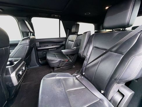 Used 2021 Ford Expedition XLT AWD/4WD image 25