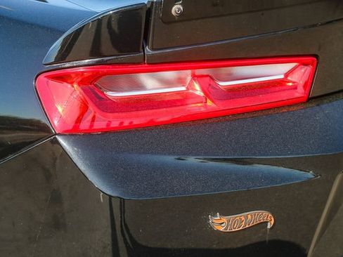 Used 2016 Chevrolet Camaro LT w/ RS Package image 10