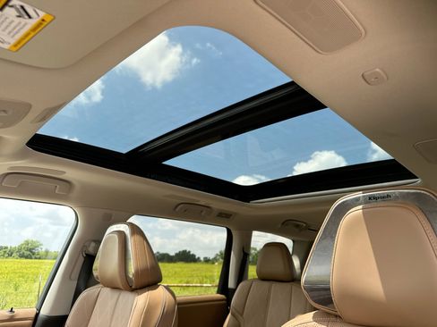 Used 2025 INFINITI QX80 Sensory image 22