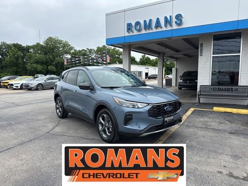 Used 2025 Ford Escape ST-Line w/ Tech Pack #1 AWD/4WD image 1