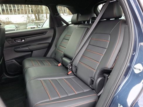 Certified 2025 Honda CR-V Sport-L image 9