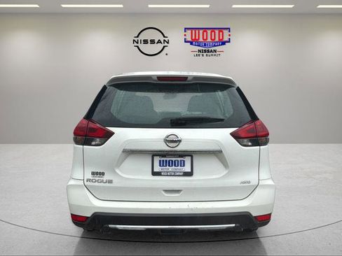 Used 2020 Nissan Rogue S AWD/4WD image 3