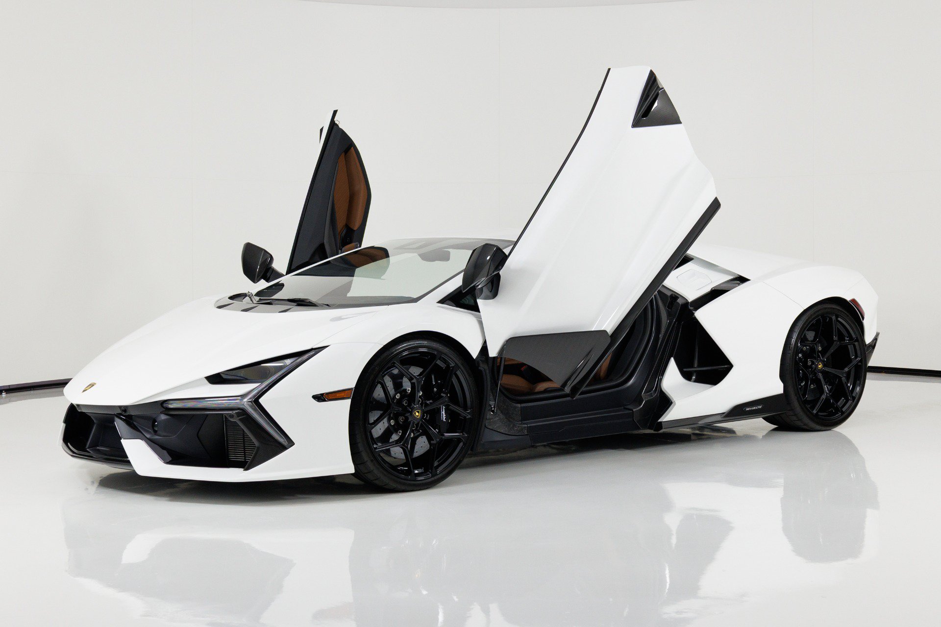 Used 2024 Lamborghini Revuelto AWD/4WD image 9