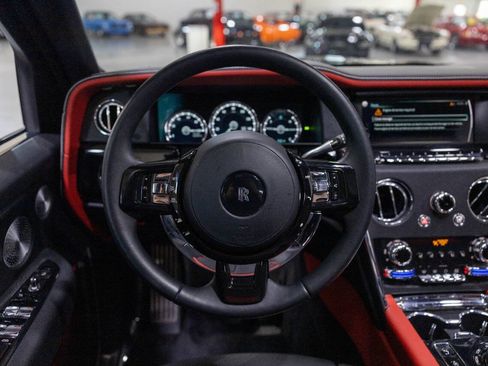 Used 2020 Rolls-Royce Cullinan AWD/4WD image 10