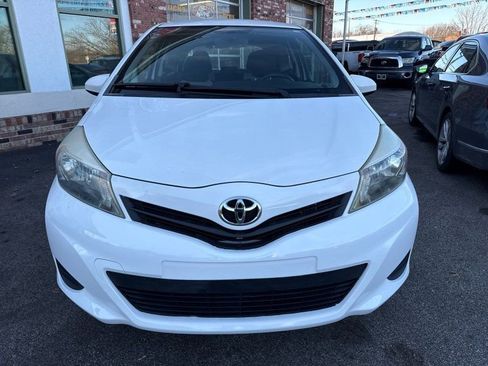 Used 2013 Toyota Yaris LE image 2