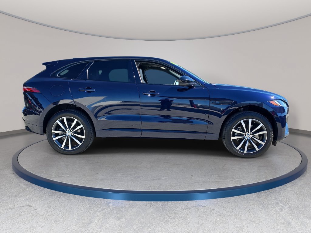 Used 2025 Jaguar F-PACE R-Dynamic S AWD/4WD image 4