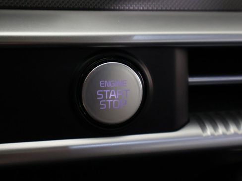 Used 2023 Kia K5 GT-Line image 41