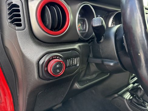 Used 2020 Jeep Gladiator Sport w/ Quick Order Package 24S image 31