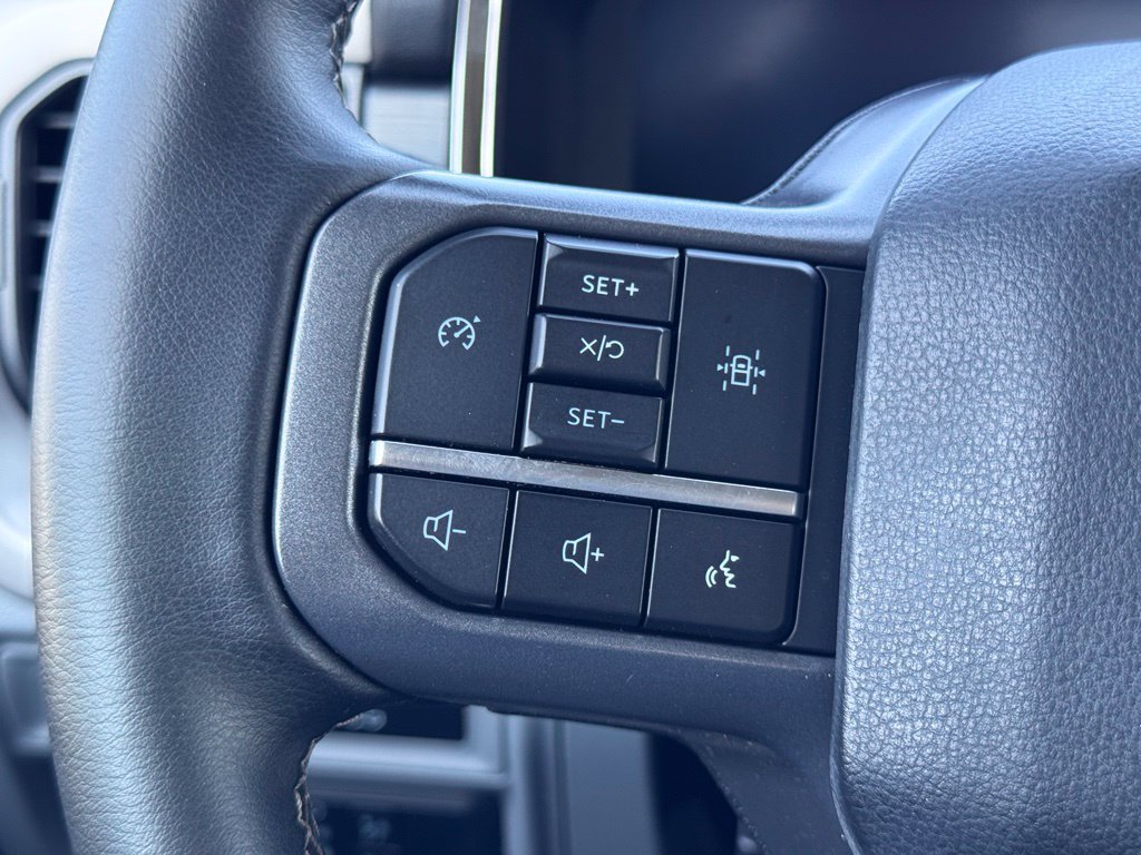 Used 2023 Ford F150 Lightning XLT AWD/4WD image 8