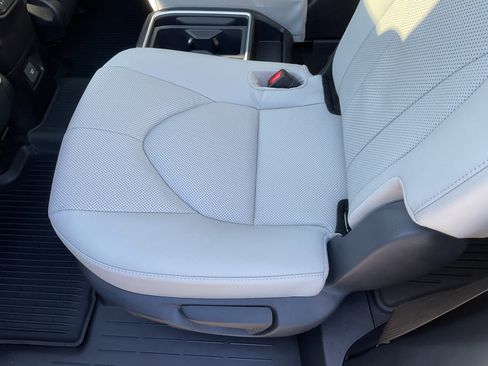 Used 2026 Toyota Grand Highlander Limited image 22