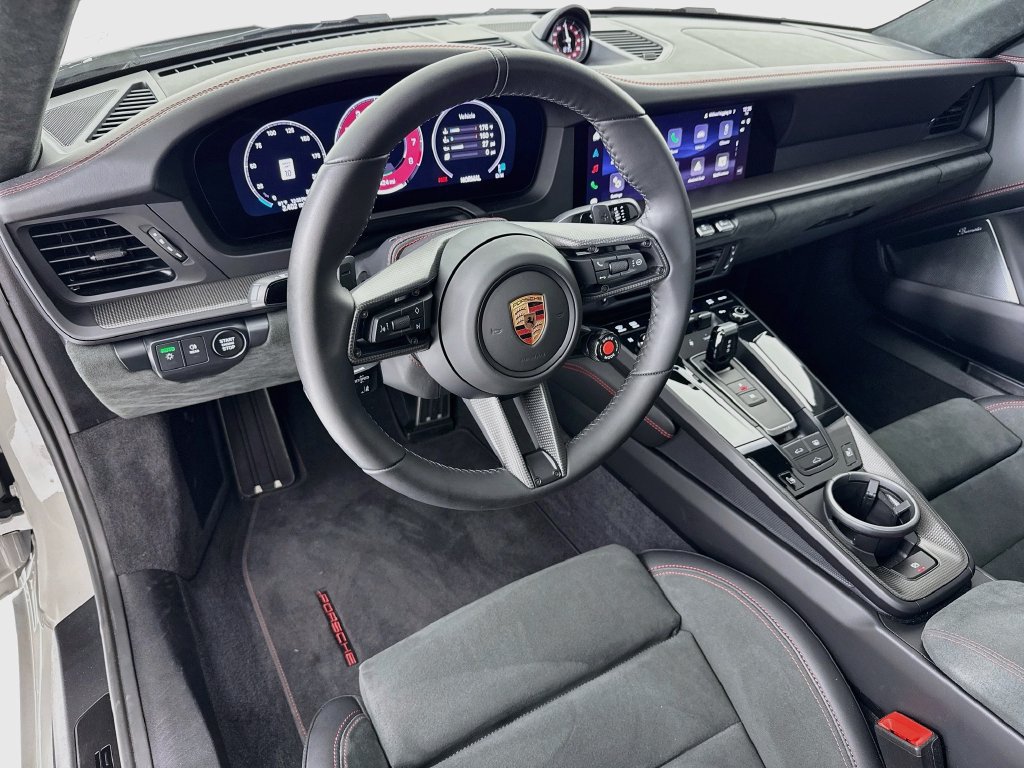Used 2026 Porsche 911 Carrera GTS RWD image 4