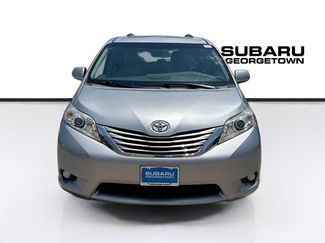 Used 2017 Toyota Sienna XLE Premium FWD video 2